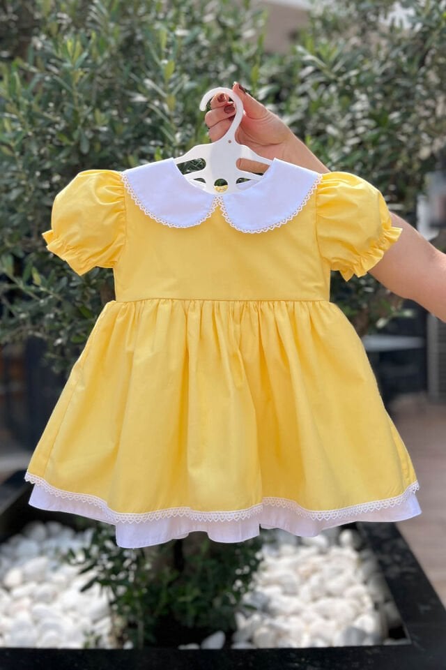 Dantel Detaylı Bebe Yaka Sarı Kız Çocuk Bebek Elbise