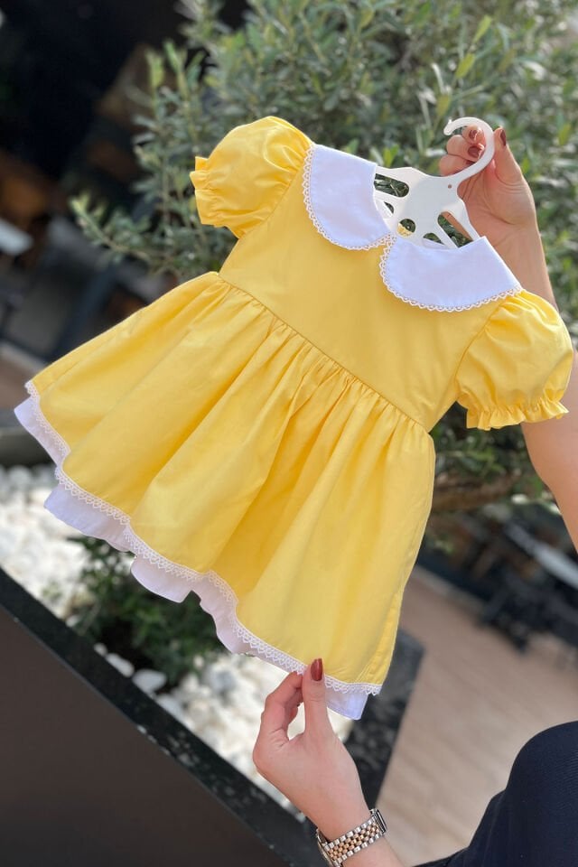 Dantel Detaylı Bebe Yaka Sarı Kız Çocuk Bebek Elbise