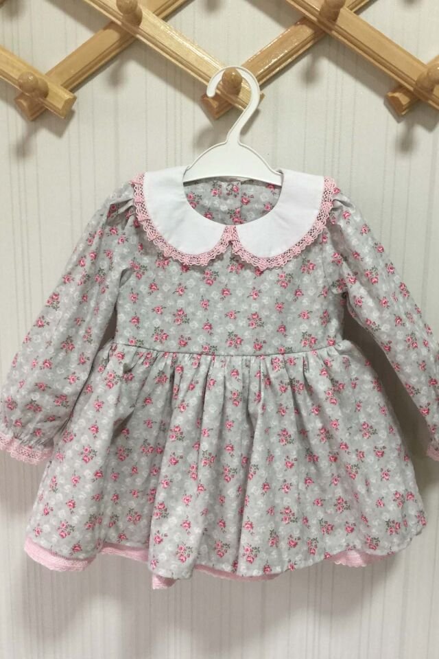 Bebe Yaka Dantel Detaylı Çiçek Desenli Gri Kız Çocuk Bebek Elbise