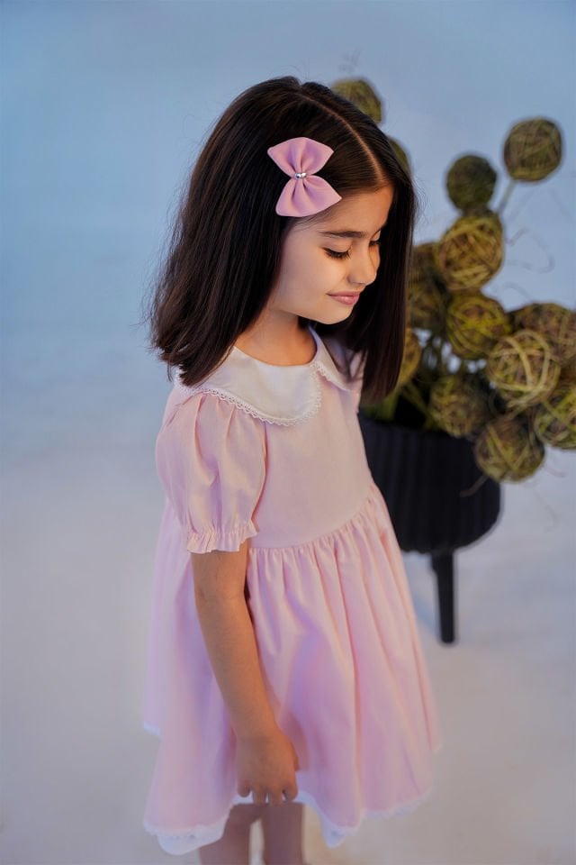 Dantel Detaylı Bebe Yaka Açık Pembe Kız Çocuk Bebek Tasarım Elbise