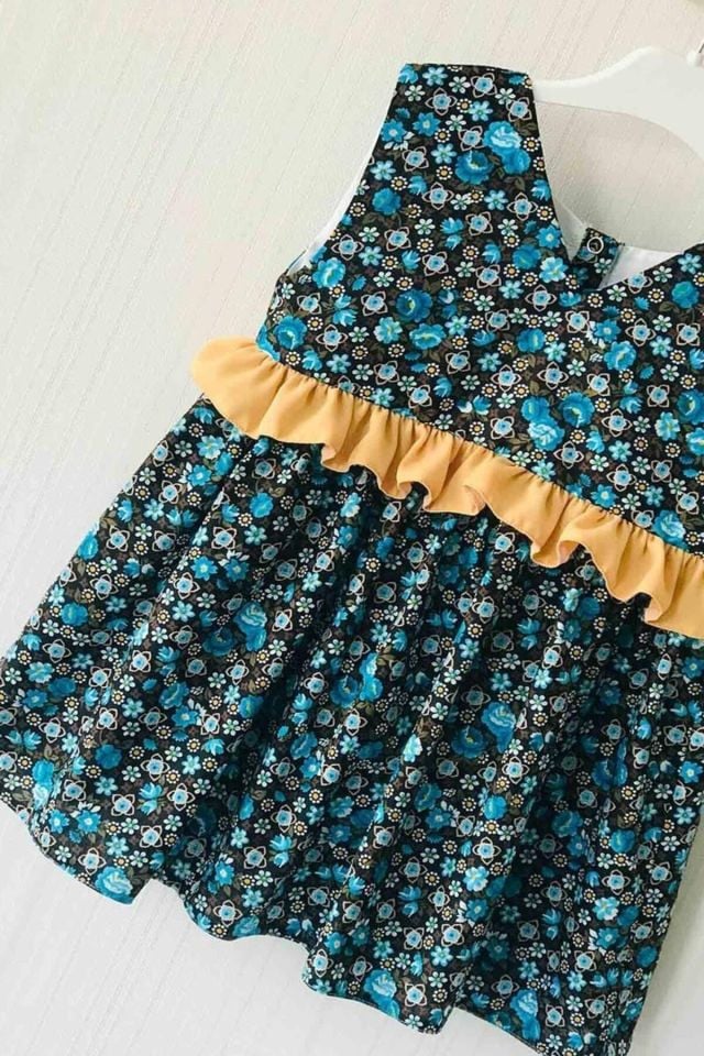 Fırfırlı Çiçek Desenli Kolsuz Kız Çocuk Bebek Renkli Mavi Elbise