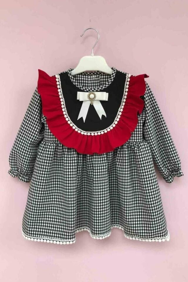 Broş Detaylı Kazayağı Desen Kız Çocuk Bebek Krep Elbise