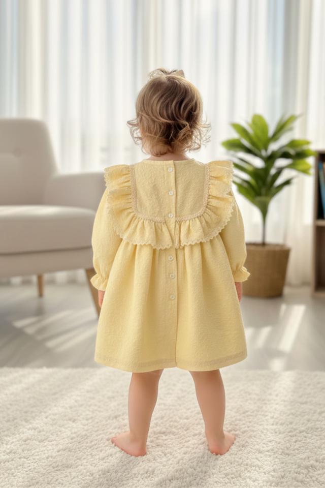 Dantelli ve Fırfırlı Kabartmalı Krep Sarı Kız Çocuk Bebek Elbise