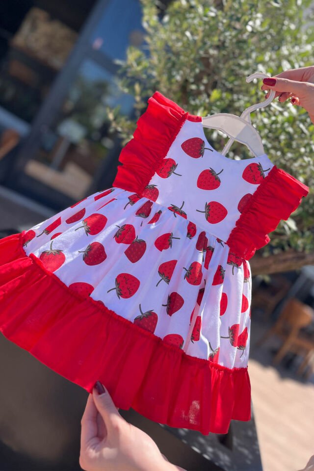 Babykleid aus Baumwolle mit Rüschen und Schleife für Mädchen in Erdbeer-Optik