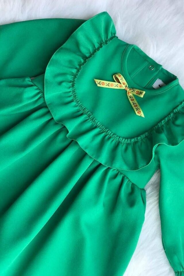 Grünes Babykleid für Mädchen mit Rüschen und Schleifendetail