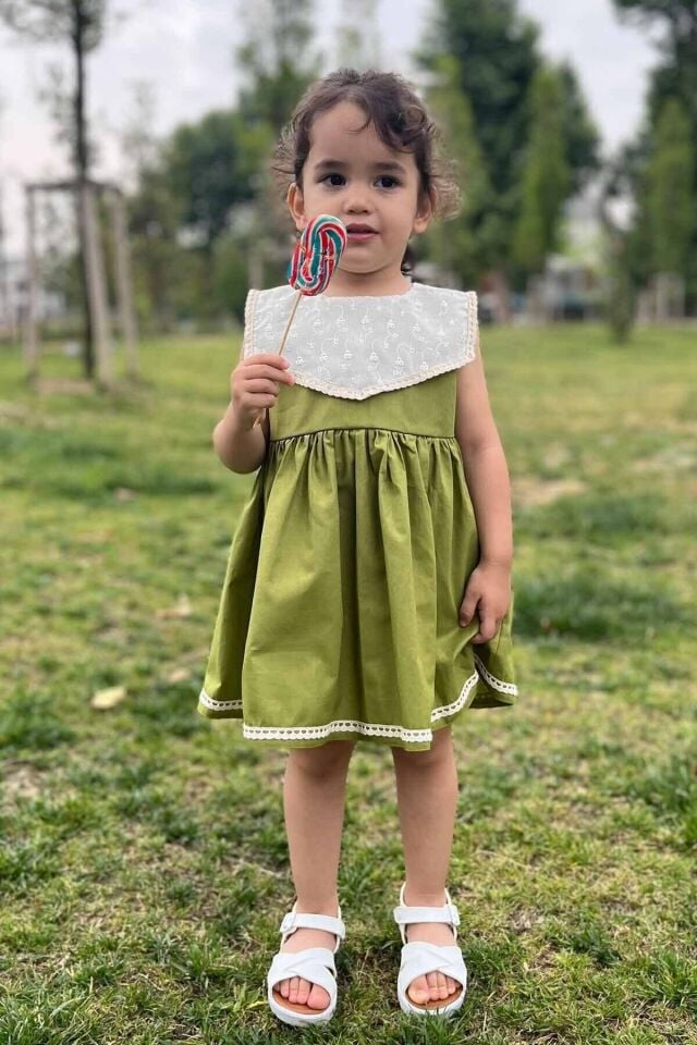 Fisto Yaka Detaylı Kolsuz Pamuklu Yeşil Kız Çocuk Bebek Elbise